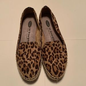 Woman’s Animal Print Flats